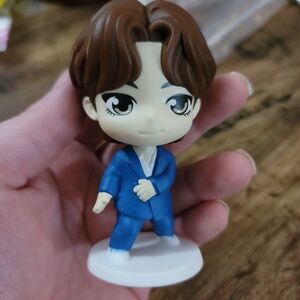 BTS BT21 Tinytan McDonald's V Figure